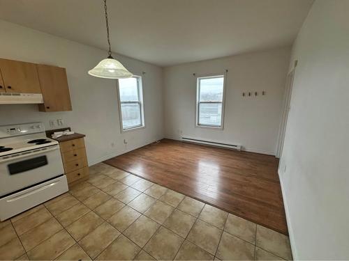 2 bedrooms apartment for rent in Sherbrooke — photo 2