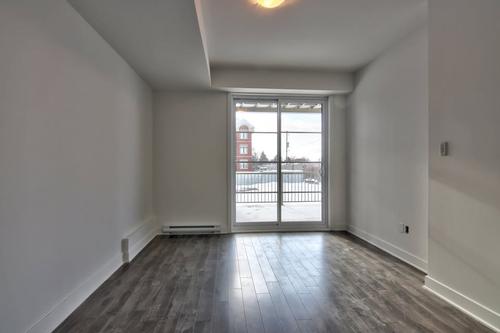 3 bedrooms apartment for rent in Laval — photo 8
