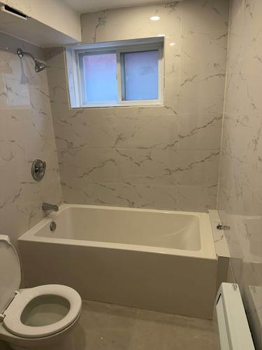 3 bedrooms apartment for rent in Laval — photo 11