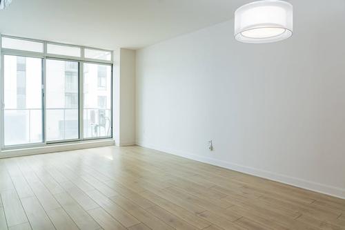 2 bedrooms apartment for rent in Laval — photo 4