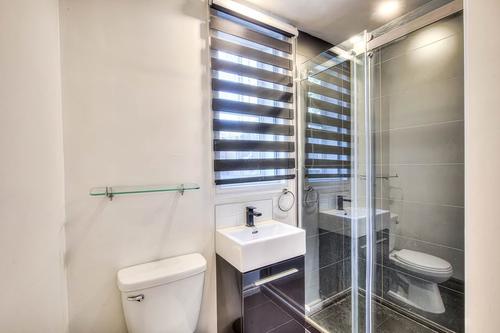 4 bedrooms apartment for rent in Montreal - Le Plateau-Mont-Royal — photo 14