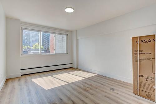 2 bedrooms apartment for rent in Montreal - Ville-Marie — photo 8