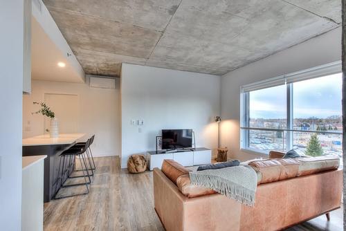 2 bedrooms apartment for rent in Laval — photo 4