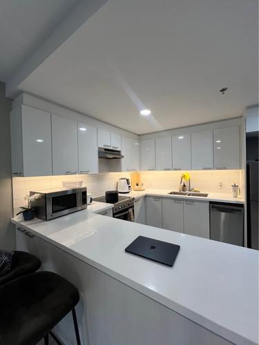 1 bedroom apartment for rent in Montreal - Ville-Marie — photo 2
