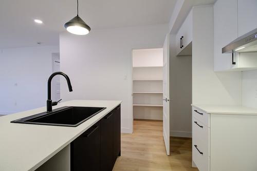 2 bedrooms apartment for rent in Laval — photo 13
