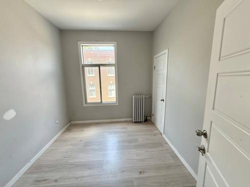 5 bedrooms apartment for rent in Montreal - Le Plateau-Mont-Royal — photo 12