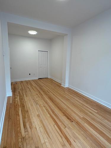 4 bedrooms apartment for rent in Montreal - Ville-Marie — photo 12