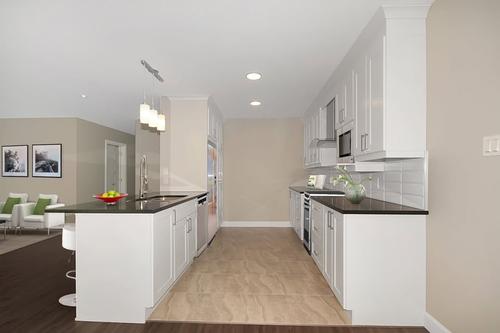 2 bedrooms apartment for rent in Sherbrooke — photo 2