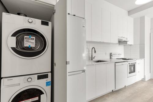 2 bedrooms apartment for rent in Montréal — photo 13