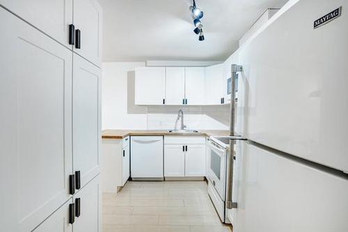 2 bedrooms apartment for rent in Montreal - Ville-Marie — photo 3