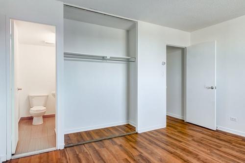 2 bedrooms apartment for rent in Montreal - Ville-Marie — photo 11
