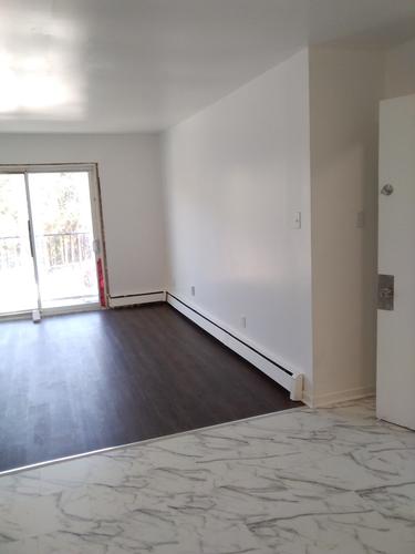 2 bedrooms apartment for rent in Sherbrooke — photo 3
