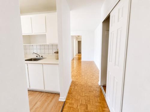 2 bedrooms apartment for rent in Laval — photo 4