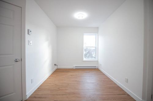 2 bedrooms apartment for rent in Sherbrooke — photo 3