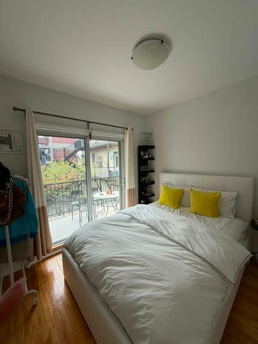 4 bedrooms apartment for rent in Montreal - Le Plateau-Mont-Royal — photo 6