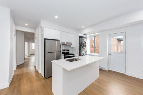4 bedrooms apartment for rent in Montreal - Mercier–Hochelaga-Maisonneuve — photo 13