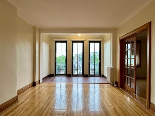 Appartement de 4 chambres à louer à Montréal — photo 4