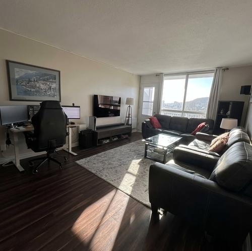 4 bedrooms apartment for rent in Montreal - Le Plateau-Mont-Royal — photo 5