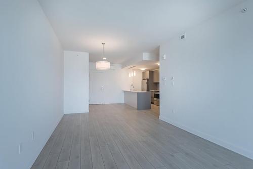 2 bedrooms apartment for rent in Laval — photo 9