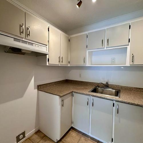 1 bedroom apartment for rent in Montreal - Ville-Marie — photo 2