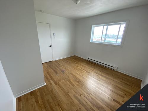 2 bedrooms apartment for rent in Sherbrooke — photo 13