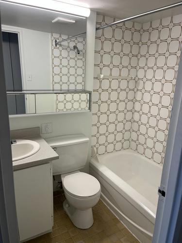 Studio for rent in Montreal - Ville-Marie — photo 2