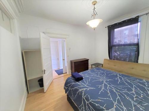 4 bedrooms apartment for rent in Montreal - Le Plateau-Mont-Royal — photo 8