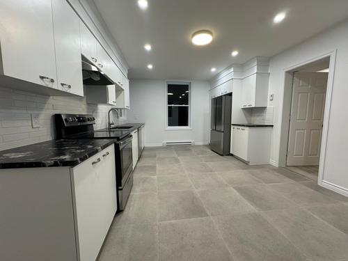 4 bedrooms apartment for rent in Montreal - Ahuntsic-Cartierville — photo 2