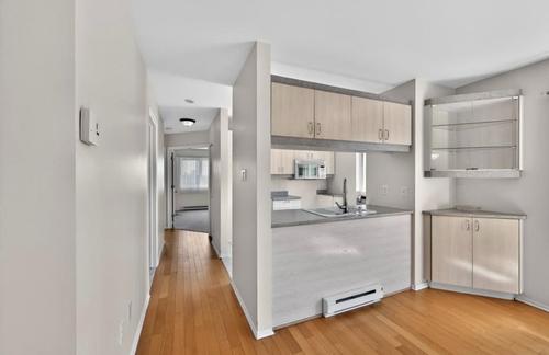 3 bedrooms apartment for rent in Laval — photo 17