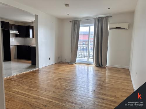 2 bedrooms apartment for rent in Laval — photo 7