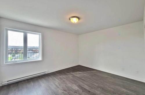 3 bedrooms apartment for rent in Laval — photo 11