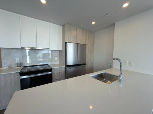 3 bedrooms apartment for rent in Laval — photo 6