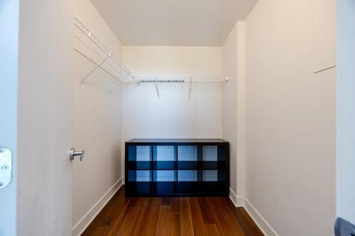 2 bedrooms apartment for rent in Montreal - Ville-Marie — photo 12