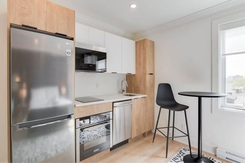 Studio for rent in Montreal - Ville-Marie — photo 2