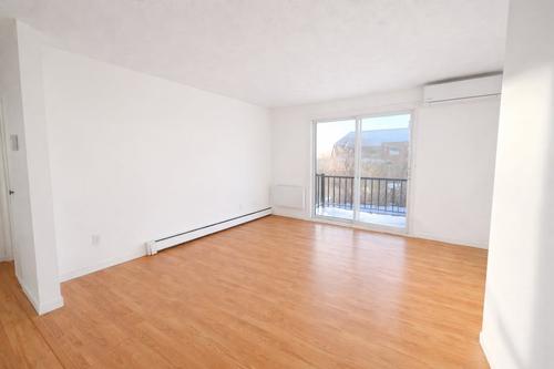 2 bedrooms apartment for rent in Sherbrooke — photo 10