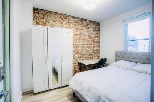 5 bedrooms apartment for rent in Montreal - Le Sud-Ouest — photo 17
