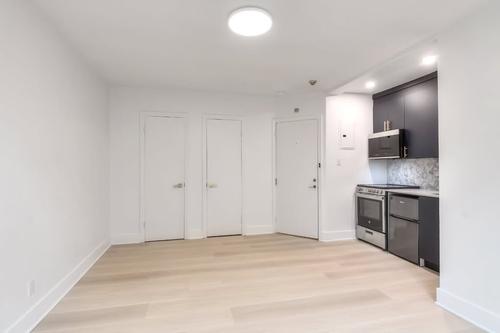 1 bedroom apartment for rent in Montreal - Ville-Marie — photo 8