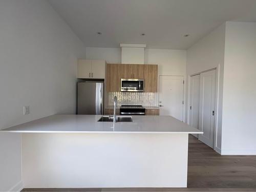 2 bedrooms apartment for rent in Laval — photo 5