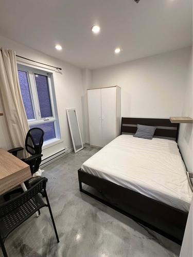 4 bedrooms apartment for rent in Montreal - Ville-Marie — photo 8