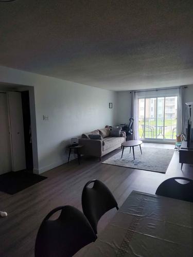 Appartement de 2 chambres à louer à Québec - Sainte-Foy–Sillery–Cap-Rouge — photo 2