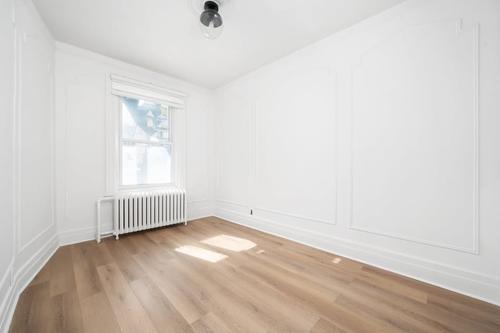 4 bedrooms apartment for rent in Montreal - Le Plateau-Mont-Royal — photo 12