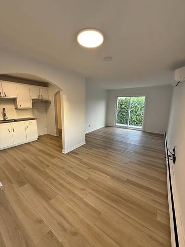 2 bedrooms apartment for rent in Sherbrooke — photo 4