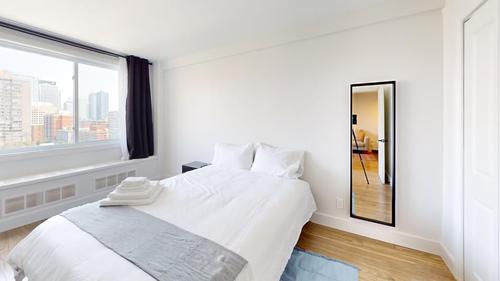 2 bedrooms apartment for rent in Montreal - Ville-Marie — photo 2