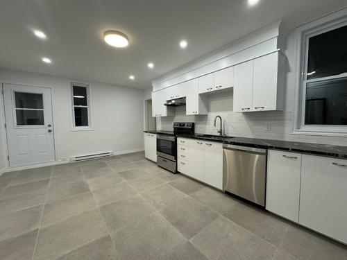 4 bedrooms apartment for rent in Montreal - Ahuntsic-Cartierville — photo 8