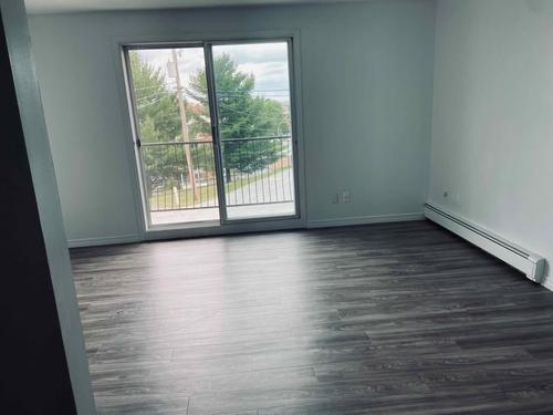 2 bedrooms apartment for rent in Sherbrooke — photo 15