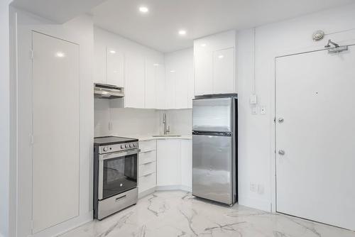 1 bedroom apartment for rent in Montreal - Ville-Marie — photo 3
