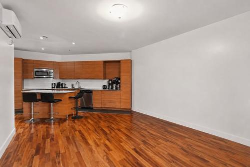2 bedrooms apartment for rent in Laval — photo 4