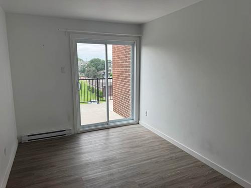 Appartement de 3 chambres à louer à Longueuil — photo 3