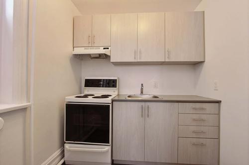 Studio for rent in Québec - La Cité-Limoilou — photo 5