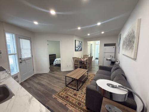 4 bedrooms apartment for rent in Montreal - Le Plateau-Mont-Royal — photo 7